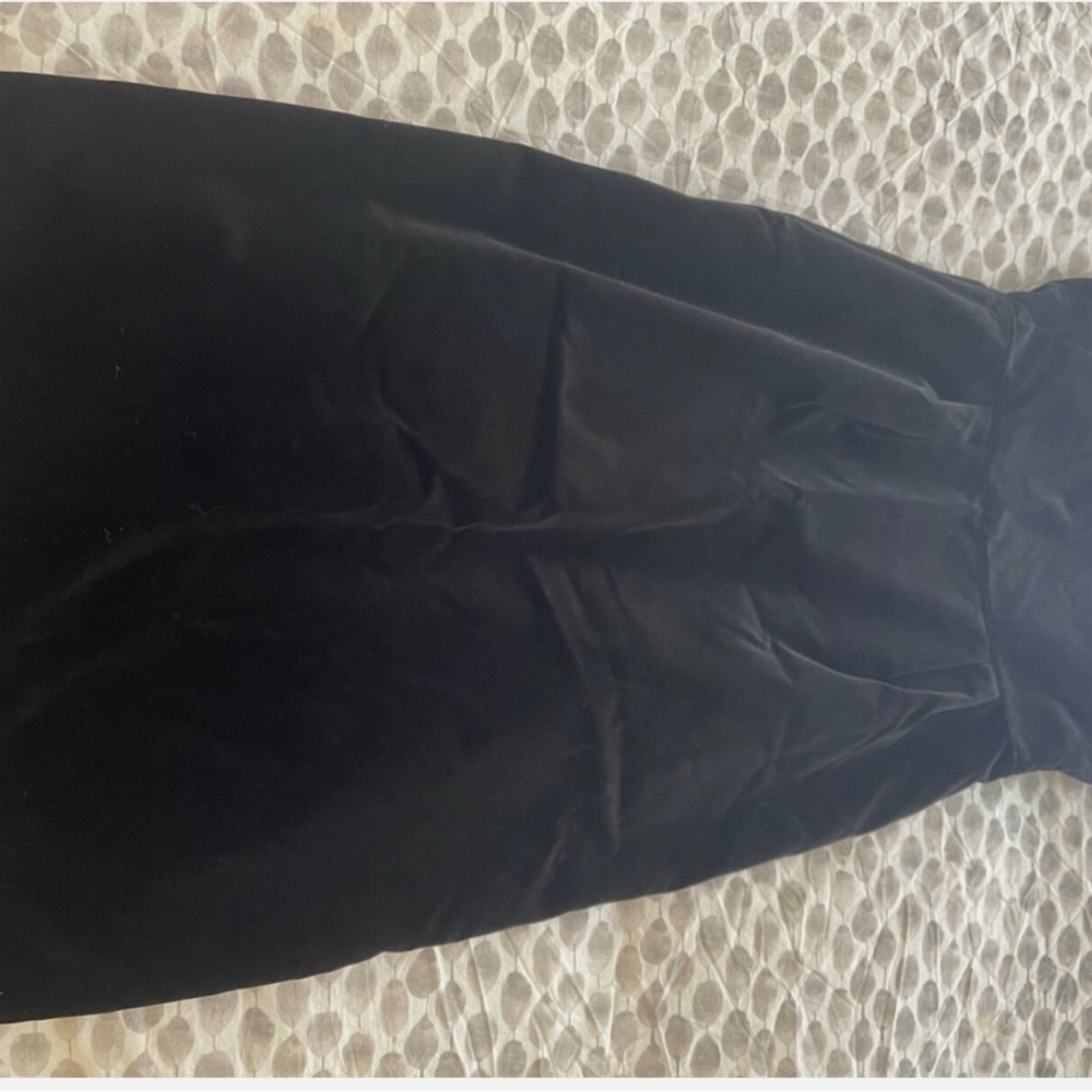 Elegant Black Strapless Dress